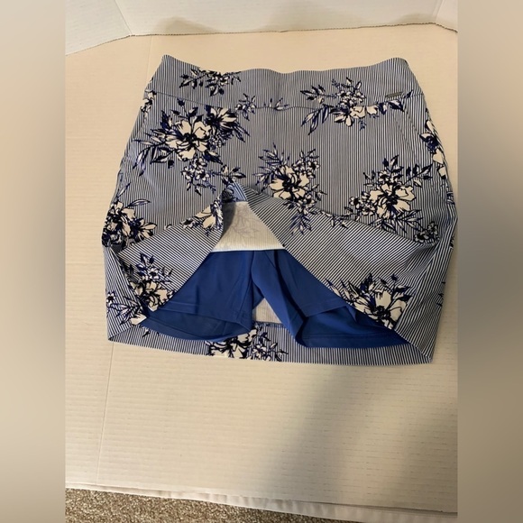 S.C.&CO. Ladies Skirt in size 8 - Picture 3 of 9